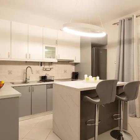 & Grey Family 100 M Cente Appartement