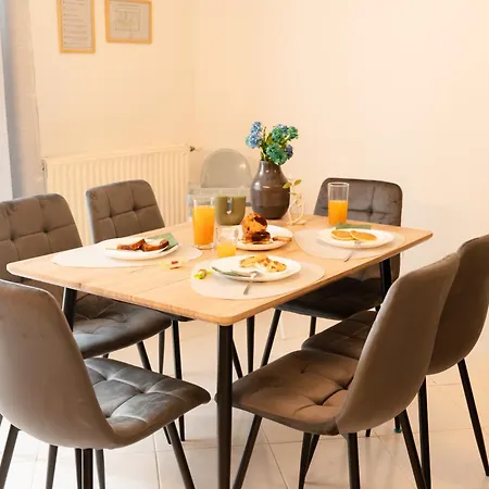 & Grey Family 100 M Cente Appartement *
