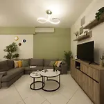 & Grey Family 100 M Cente Apartamento
