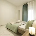 & Grey Family 100 M Cente Apartamento *