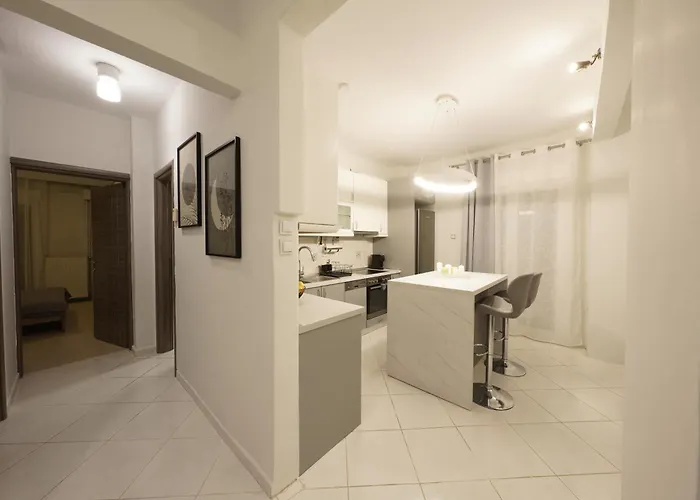 & Grey Family 100 M Cente Salonicco