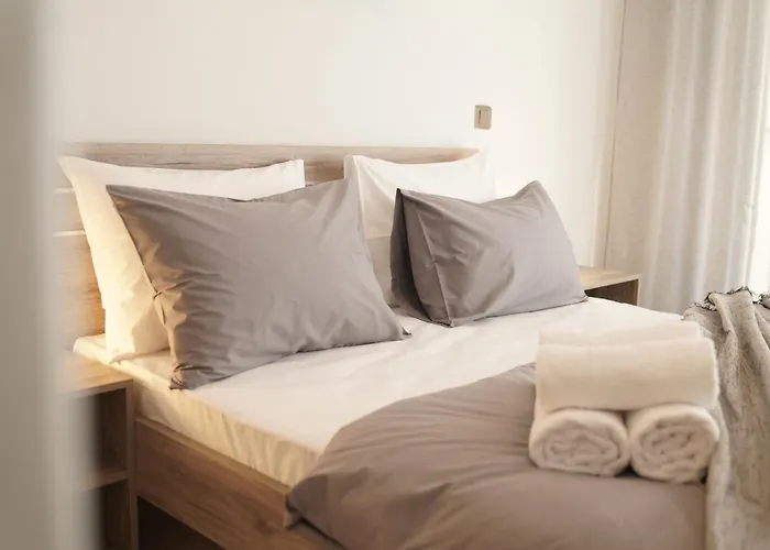 & Grey Family 100 M Cente