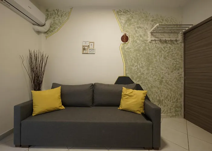 & Grey Family 100 M Cente Appartamento Salonicco